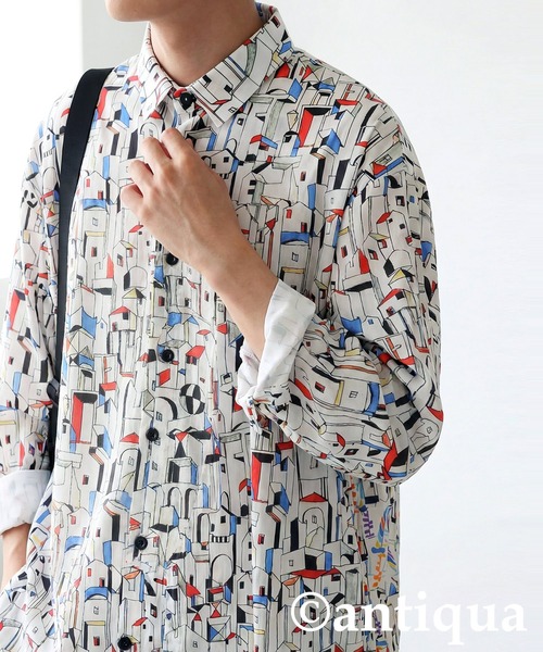 antiqua(アンティカ)の「街柄 プリント シャツ(シャツ/ブラウス・レディース・ホワイト・ONESIZE)」の15枚目の写真