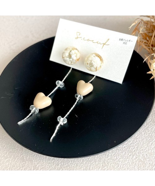 tone(トーン)の「【S.coeuf】【S.coeuf】金属アレルギー対応ピアス きゅん♡な1粒スフェール by2025(MA)(ピアス(両耳用)・レディース・ホワイト/パープル/ピンク・FREE)」の4枚目の写真