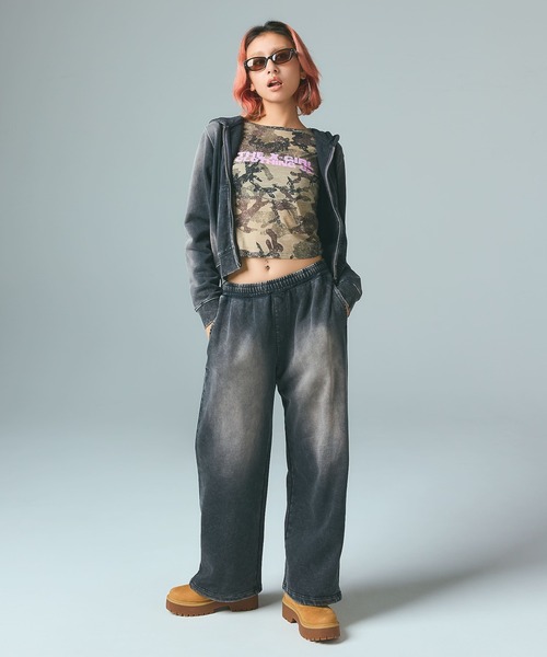 X-girl(エックスガール)の「FACE LABEL WASHED COMPACT ZIP UP SWEAT HOODIE(パーカー・レディース・ブラック/ライトブルー/ピンク・S/M)」の5枚目の写真