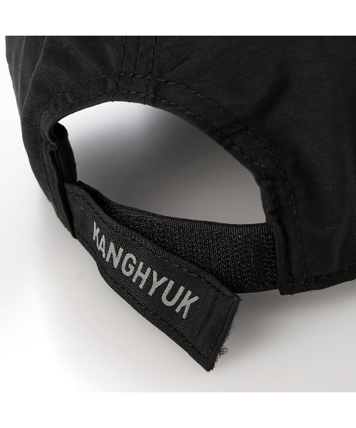 Reebok（リーボック）の「KANGHYUK ロゴ キャップ / STITCHED LOGO CAP（キャップ・メンズ・グレー・LARGE）」の4枚目の写真