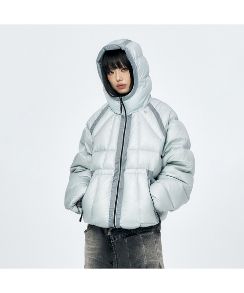 SCHISM INDUCING(スキズムインデューシング)の「OPAQUE DOWN JACKET (2color)(ダウンジャケット/コート・レディース・ブラック/ライトブルー・LARGE/MEDIUM)」の1枚目の写真