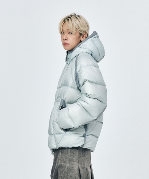 SCHISM INDUCING(スキズムインデューシング)の「OPAQUE DOWN JACKET (2color)(ダウンジャケット/コート・レディース・ブラック/ライトブルー・LARGE/MEDIUM)」の18枚目の写真