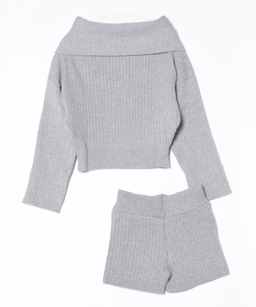 semuse(セミューズ)の「2点セットアップ オフショルダーニットトップス&ショートパンツ(セットアップ・レディース・ホワイト/ベージュ/グレー・FREE)」の10枚目の写真