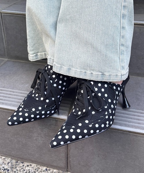 SPIRALGIRL（スパイラルガール）の「ポインテッドスニーカーミュール（パンプス・レディース・シルバー/カーキ系/ドット・MEDIUM/LARGE）」の18枚目の写真