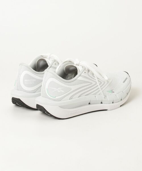 Reebok(リーボック)の「フロートジグ トレッド / FLOATZIG TREAD(スニーカー・レディース・ホワイト/ブラック・22.0cm/26.0cm/25.5cm/25.0cm/24.0cm/24.5cm/23.5cm/23.0cm/22.5cm)」の14枚目の写真