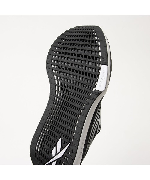 Reebok(リーボック)の「フロートジグ トレッド / FLOATZIG TREAD(スニーカー・レディース・ホワイト/ブラック・22.0cm/26.0cm/25.5cm/25.0cm/24.0cm/24.5cm/23.5cm/23.0cm/22.5cm)」の11枚目の写真