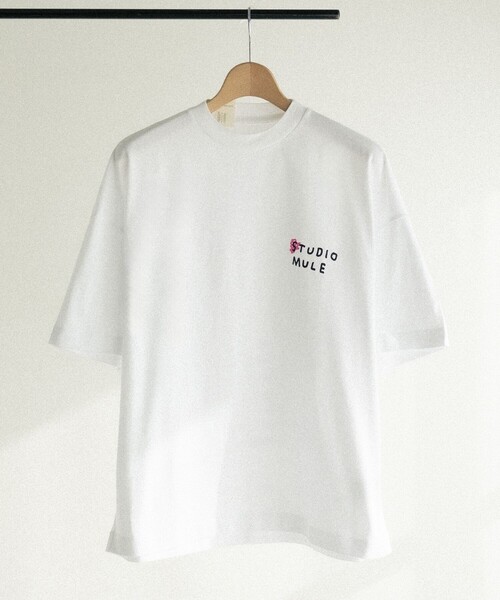bonjour records(ボンジュールレコーズ)の「STUDIO MULE/スタジオ・ミュール N.HOOLYWOOD&Stefan Marx S/S Tee "STUDIO MULE PLAY FROM A TO Z"(Tシャツ/カットソー・レディース・ホワイト/ブラック・XL/M/L)」の3枚目の写真