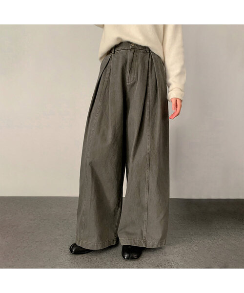 VASCARA(バスカラ)の「Inverted Pleats Wide Half-Banding Pants (2colors)(その他パンツ・レディース・チャコール/カーキ・SMALL/MEDIUM/LARGE)」の2枚目の写真