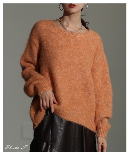 Sawa a la mode(サワアラモード)の「ソフトシャギーボートネックプルオーバー(ニット/セーター・レディース・ブラウン/オレンジ/ブルー・FREE)」の4枚目の写真