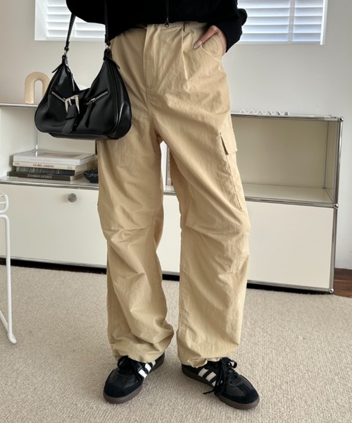 umune(ウムネ)の「カーゴパンツ パラシュートパンツ ナイロン イージーパンツ ワークパンツ ボトムス ストリート スポーティー カジュアル 秋 冬(カーゴパンツ・レディース・ベージュ/ネイビー/ブラウン・FREE)」の6枚目の写真