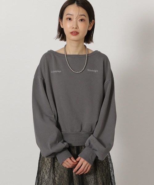 LAKOLE（ラコレ）の「ワンショル刺繍ロゴスウェット / 658035（スウェット・レディース・アイボリー/ピンク/チャコール・FREE）」の7枚目の写真