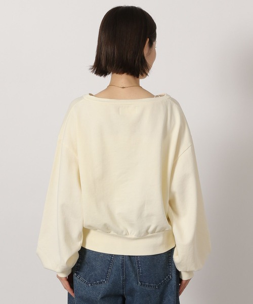 LAKOLE（ラコレ）の「ワンショル刺繍ロゴスウェット / 658035（スウェット・レディース・アイボリー/ピンク/チャコール・FREE）」の22枚目の写真