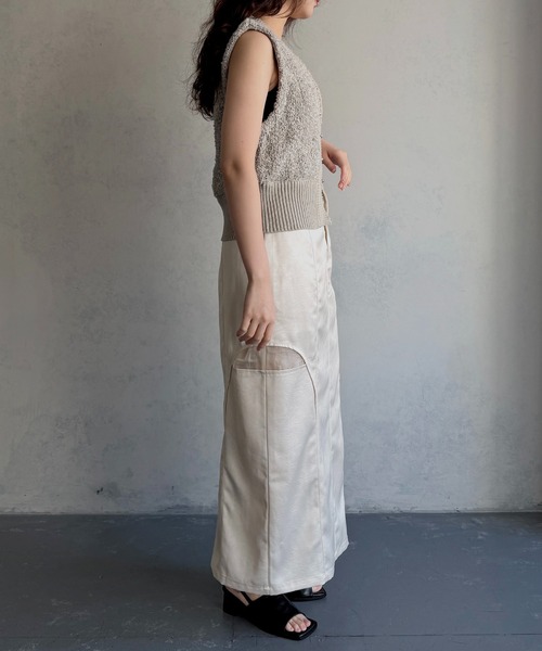 &g'aime(アンジェム)の「【&g'aime 】サイドスリットサテンスカート Side Slit Satin Skirt(スカート・レディース・アイボリー/ブラック・FREE)」の12枚目の写真