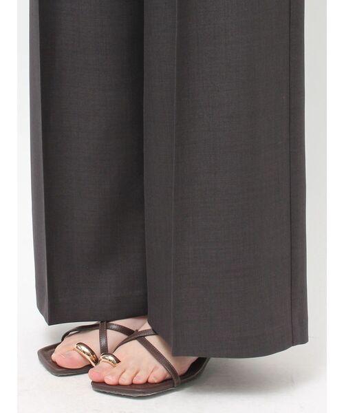 LAGUNAMOON（ラグナムーン）の「サイドベルトワイドパンツ（その他パンツ・レディース・アイボリー/チャコールグレー・MEDIUM/SMALL）」の19枚目の写真