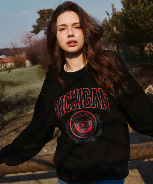 ERER（エルエル）の「Michigan Vintage Sweatshirt Black（スウェット・レディース・ブラック・2/1）」の4枚目の写真