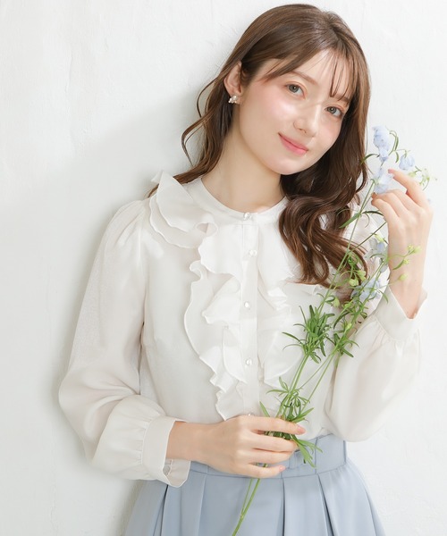 ASTORIA ODIER(アストリアオディール)の「ラメシアーフリルブラウス(シャツ/ブラウス・レディース・ホワイト/ピンク/サックスブルー/ピンクベージュ・MEDIUM)」の2枚目の写真