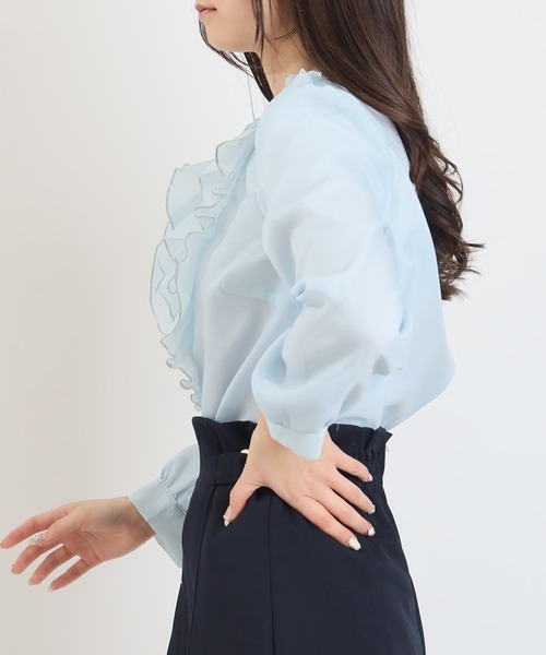 ASTORIA ODIER(アストリアオディール)の「ラメシアーフリルブラウス(シャツ/ブラウス・レディース・ホワイト/ピンク/サックスブルー/ピンクベージュ・MEDIUM)」の12枚目の写真