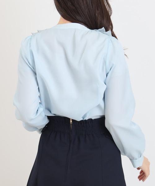 ASTORIA ODIER(アストリアオディール)の「ラメシアーフリルブラウス(シャツ/ブラウス・レディース・ホワイト/ピンク/サックスブルー/ピンクベージュ・MEDIUM)」の13枚目の写真