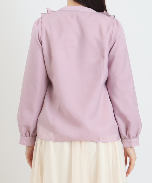 ASTORIA ODIER(アストリアオディール)の「ラメシアーフリルブラウス(シャツ/ブラウス・レディース・ホワイト/ピンク/サックスブルー/ピンクベージュ・MEDIUM)」の21枚目の写真