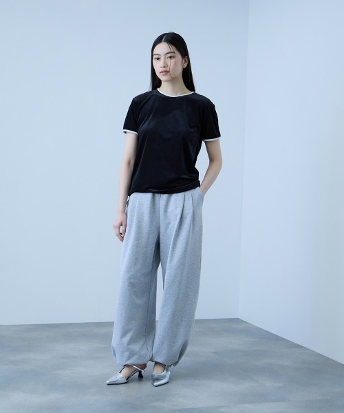 VICKY（ビッキー）の「シアーベロアTシャツ【日本製】（Tシャツ/カットソー・レディース・ネイビー/ライトグレー・M）」の9枚目の写真