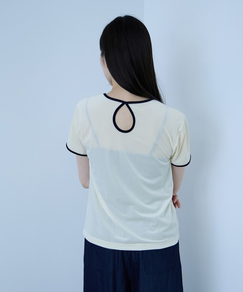 VICKY（ビッキー）の「シアーベロアTシャツ【日本製】（Tシャツ/カットソー・レディース・ネイビー/ライトグレー・M）」の4枚目の写真
