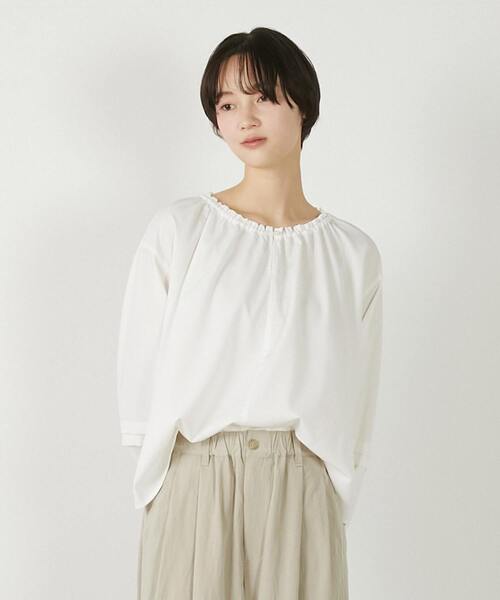 MELROSE claire(メルローズ クレール)の「【クレープギャザースモックブラウス】(シャツ/ブラウス・レディース・ブラック/オフホワイト/イエロー・FREE)」の1枚目の写真
