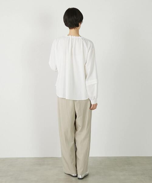 MELROSE claire(メルローズ クレール)の「【クレープギャザースモックブラウス】(シャツ/ブラウス・レディース・ブラック/オフホワイト/イエロー・FREE)」の10枚目の写真