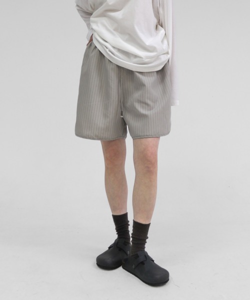 lit(リット)の「Stripe Piping Easy Short Pants(その他パンツ・レディース・チャコールグレー/グレイッシュベージュ・FREE)」の7枚目の写真