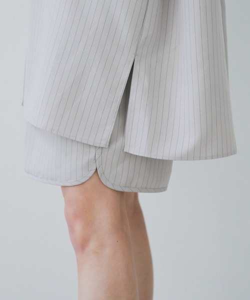 lit(リット)の「Stripe Piping Easy Short Pants(その他パンツ・レディース・チャコールグレー/グレイッシュベージュ・FREE)」の5枚目の写真