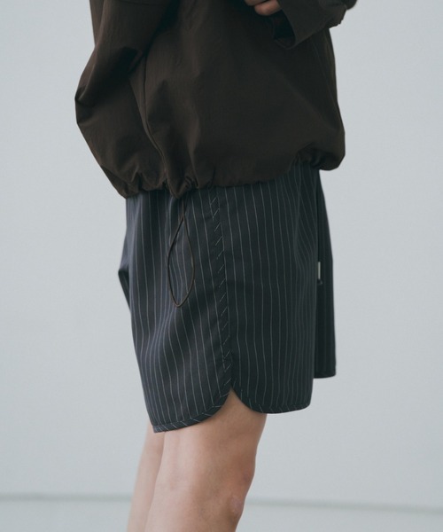 lit(リット)の「Stripe Piping Easy Short Pants(その他パンツ・レディース・チャコールグレー/グレイッシュベージュ・FREE)」の17枚目の写真