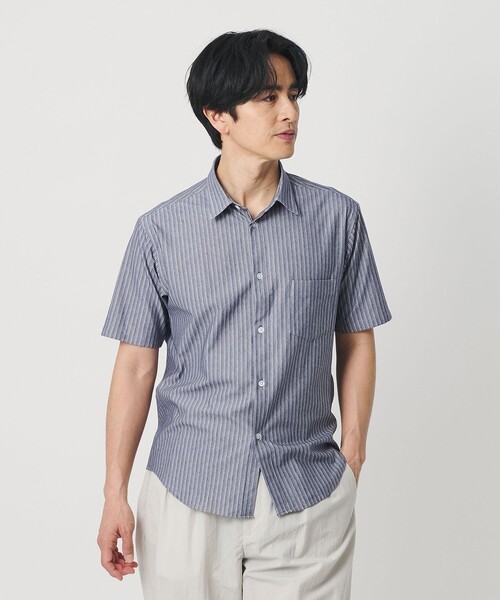 BEAUTY&YOUTH UNITED ARROWS(ビューティーアンドユースユナイテッドアローズ)の「クイック ストレッチ ストライプ シャンブレー ボタンダウン 半袖シャツ SLIM型 吸水速乾機能付き(シャツ/ブラウス・メンズ・コバルトブルー/ネイビー・S/M/L/XS/XL)」の6枚目の写真