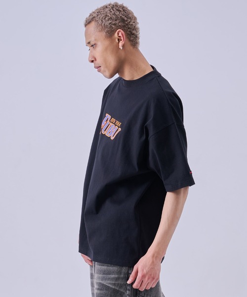 FUBU( フブ)の「FUBU フブ ブランド Patch TShirts/半袖パッチTシャツ(Tシャツ/カットソー・メンズ・ブラック/ホワイト・XL/L/M/XXL)」の5枚目の写真