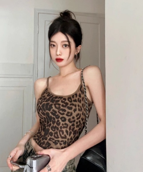 Ritzy(リッツィー)の「レオパード柄・キャミソール(キャミソール・レディース・A・LARGE/MEDIUM)」の1枚目の写真