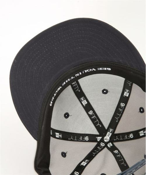MAGIC NUMBER（マジック ナンバー）の「【MAGIC NUMBER】別注 MAGIC NUMBER × NEW ERA 9FIFTY SEE YOU IN THE WATER XV CAP マジックナンバー ニューエラ（キャップ・メンズ・グレー・FREE）」の5枚目の写真
