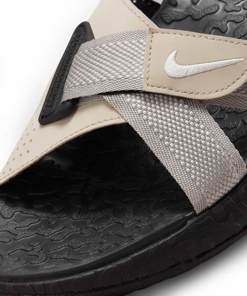 ACG（エィシージー）の「ACG エア デシューツ+ サンダル / ACG Air Deschutz+ Sandals DO8951-002 Light Iron Ore（サンダル・メンズ・グレー系その他・24/30/29/28/27/26/25）」の12枚目の写真