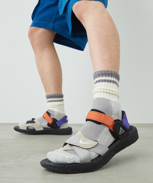 ACG（エィシージー）の「ACG エア デシューツ+ サンダル / ACG Air Deschutz+ Sandals DO8951-002 Light Iron Ore（サンダル・メンズ・グレー系その他・24/30/29/28/27/26/25）」の2枚目の写真