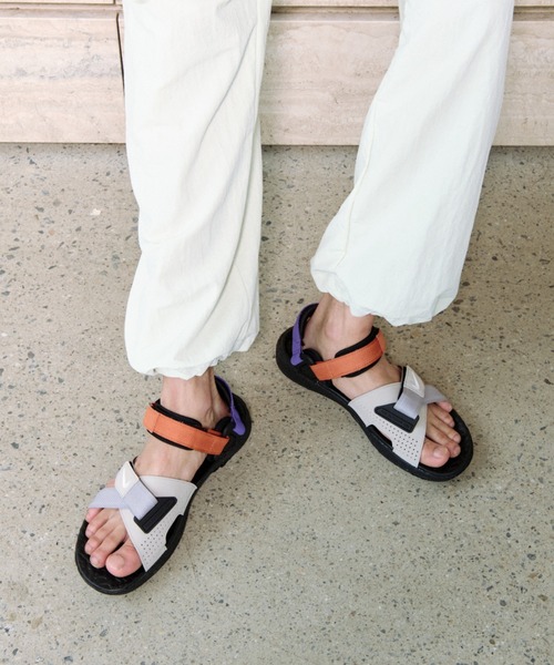 ACG(エィシージー)の「ACG エア デシューツ+ サンダル / ACG Air Deschutz+ Sandals DO8951-002 Light Iron Ore(サンダル・メンズ・グレー系その他・24/30/29/28/27/26/25)」の14枚目の写真