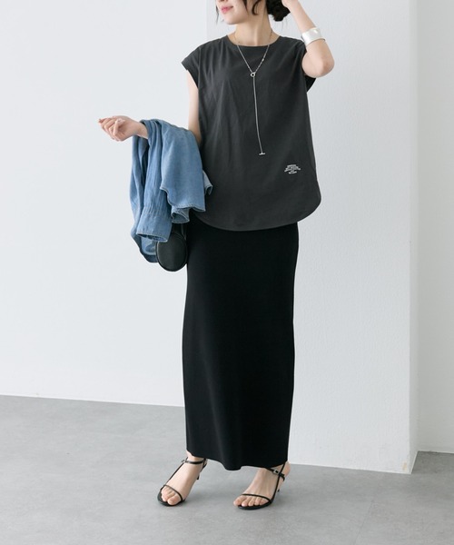 PUAL CE CIN(ピュアルセシン)の「汗ジミ防止加工ワンポイントロゴ刺繍フレンチスリーブTシャツ(Tシャツ/カットソー・レディース・スミクロ/ベージュ/オフホワイト・FREE)」の19枚目の写真