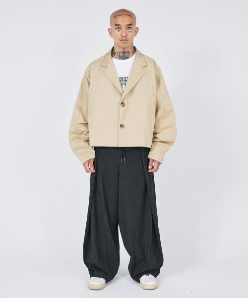 AJOBYAJO（アジョバイアジョ）の「Batwing Cotton Short Jacket [BEIGE]（テーラードジャケット・レディース・その他・FREE）」の5枚目の写真