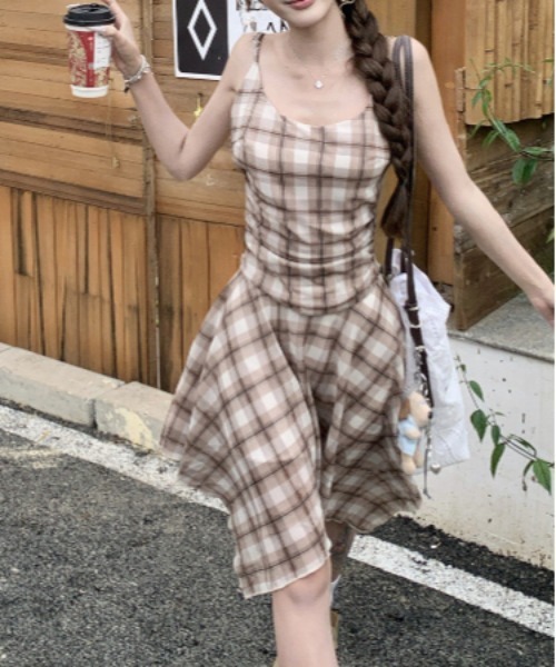 gossip！ロサンゼルス（ゴシップロサンゼルス）の「Y2Kチェック柄イレヘムキャミワンピース  韓国風（ワンピース・レディース・チェック・M）」の12枚目の写真