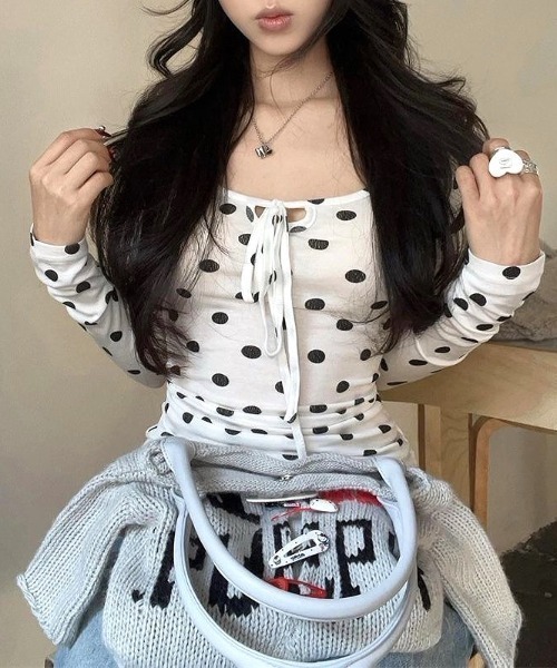 SHEENA（シーナ）の「フロントリボンドットシアーロンT（Tシャツ/カットソー・レディース・ホワイト・M）」の5枚目の写真