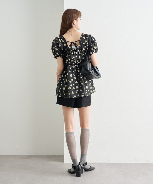 mystic(ミスティック)の「《@____ri__125 セレクト/WHT》オーガンジーフラワーブラウス(シャツ/ブラウス・レディース・ホワイト/ブラック/オフホワイト・FREE)」の4枚目の写真