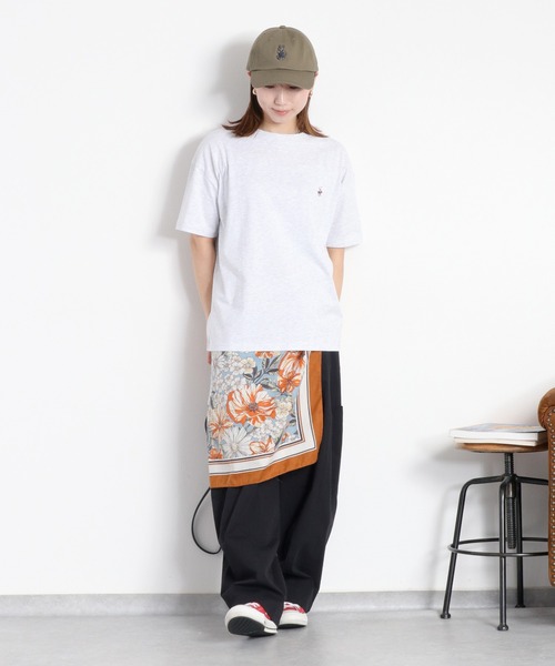 BEVERLY HILLS POLO CLUB(ビバリーヒルズポロクラブ)の「【BEVERLY HILLS POLO CLUB】ワンポイント刺繍ショートスリーブTee(Tシャツ/カットソー・レディース・オートミール/ブラック/ホワイト/ブルー・L/M)」の5枚目の写真