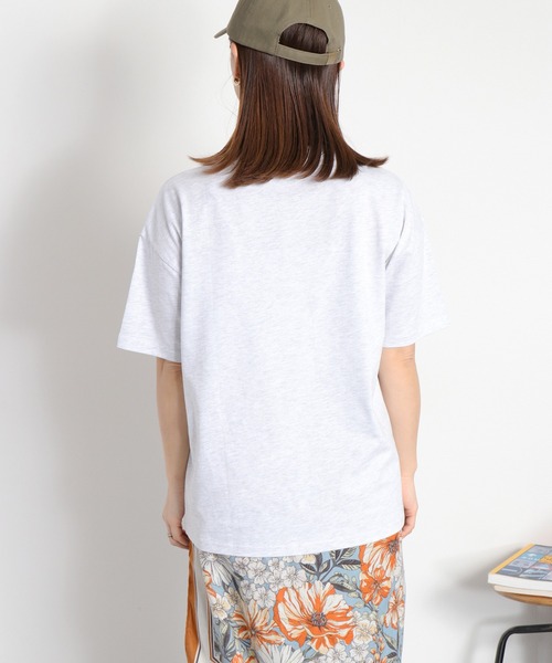BEVERLY HILLS POLO CLUB(ビバリーヒルズポロクラブ)の「【BEVERLY HILLS POLO CLUB】ワンポイント刺繍ショートスリーブTee(Tシャツ/カットソー・レディース・オートミール/ブラック/ホワイト/ブルー・L/M)」の11枚目の写真