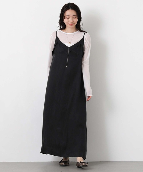 Gready Brilliant(グレディブリリアン)の「サテンVネックキャミワンピ(ワンピース・レディース・ブラック/ベージュ・38)」の3枚目の写真