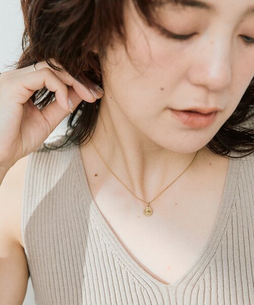 RIVE DROITE（リヴドロワ）の「【R.good】【レイヤードにおすすめ】ミニコインショートネックレス（ネックレス・レディース・ゴールド/シルバー・FREE）」の11枚目の写真