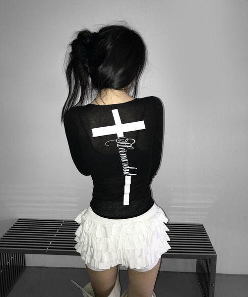 THEAIRTOWN(ジエアタウン)の「caffeine cross hole top(Tシャツ/カットソー・レディース・ネイビー/ブラック/ホワイト・FREE)」の11枚目の写真