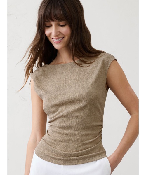 BANANA REPUBLIC FACTORY STORE(バナナリパブリック ファクトリーストア)の「BANANA REPUBLIC FACTORY STORE テクスチャード スモックド ルーシュトップス(Tシャツ/カットソー・レディース・ベージュ/ホワイト・L/M/S/XS)」の2枚目の写真