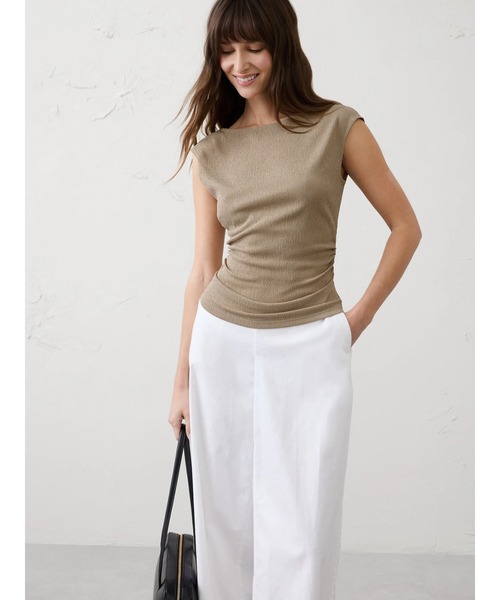BANANA REPUBLIC FACTORY STORE(バナナリパブリック ファクトリーストア)の「BANANA REPUBLIC FACTORY STORE テクスチャード スモックド ルーシュトップス(Tシャツ/カットソー・レディース・ベージュ/ホワイト・L/M/S/XS)」の6枚目の写真