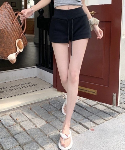 yuue' ( wear )(ユーイ)の「スウェットマイクロショートパンツ(その他パンツ・レディース・グレー/ブラック・M/L)」の6枚目の写真